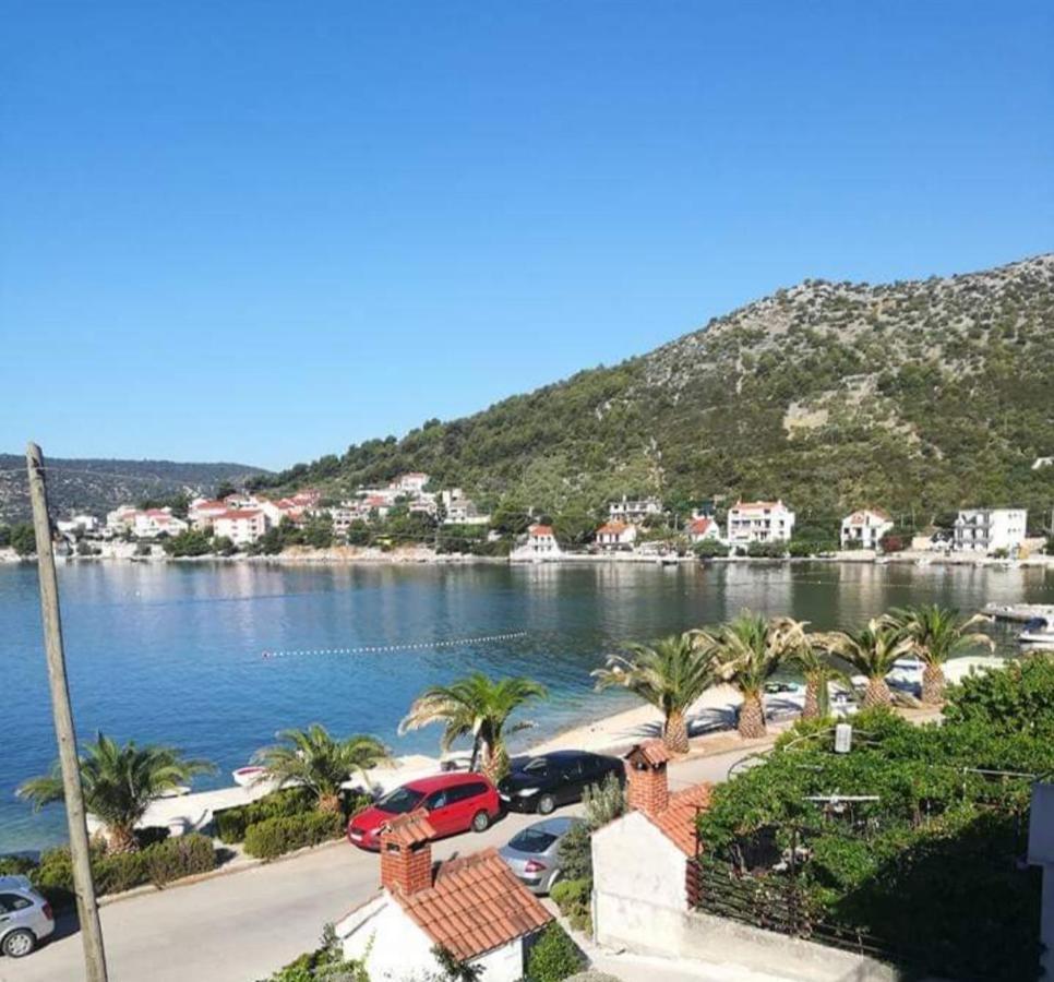 Apartman Mila Marina Exterior photo